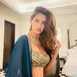 Disha Patani (aka) Disha