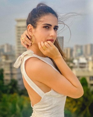 Fatima Sana Shaikh (aka) Fatima SanaShaikh