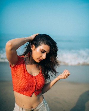 Fatima Sana Shaikh (aka) Fatima SanaShaikh