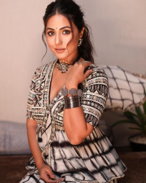 Hina Khan (aka) Hina