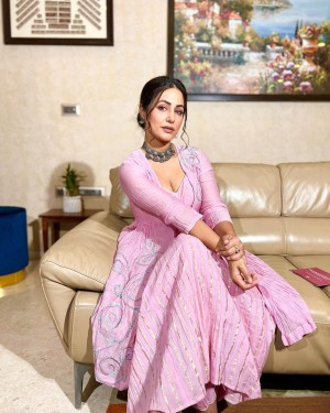 Hina Khan (aka) Hina