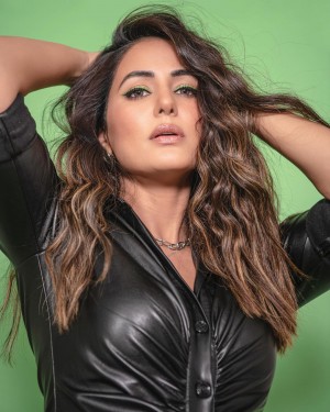 Hina Khan (aka) Hina