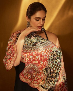 Huma Qureshi (aka) Humaa Qureshii