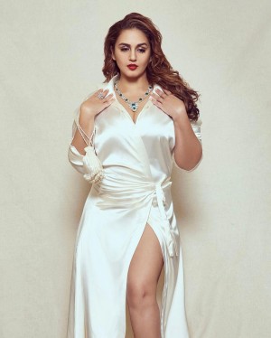 Huma Qureshi (aka) Humaa Qureshii