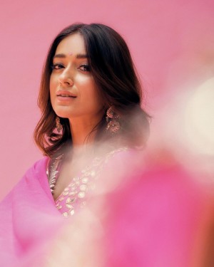 Ileana (aka) Ileana D'Cruz