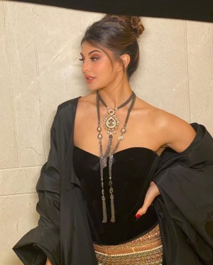 Jacqueline Fernandez (aka) Jacqueline