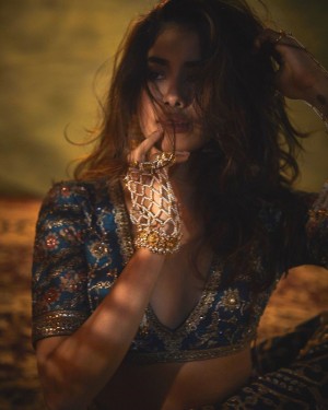 Janhvi Kapoor (aka) JahnaviKaapoor