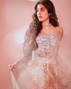 Janhvi Kapoor (aka) JahnaviKaapoor