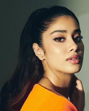 Janhvi Kapoor (aka) JahnaviKaapoor