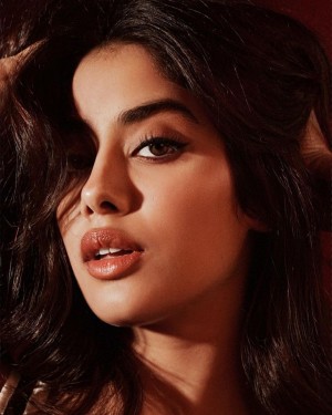 Janhvi Kapoor (aka) JahnaviKaapoor