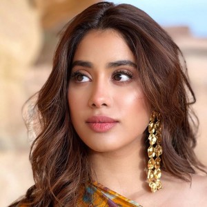 Jhanvi Kapoor (aka) Jahnavi Kapoor