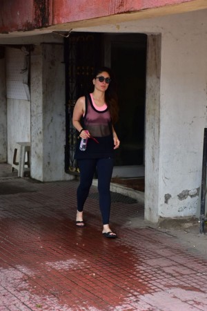 Kareena Kapoor (aka) Kareena Kapur