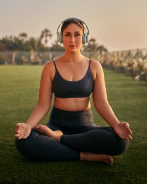 Kareena Kapoor (aka) Kareena Kapur