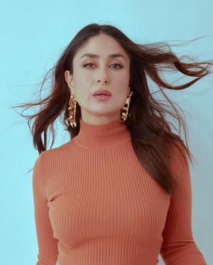 Kareena Kapoor (aka) Kareena Kapur