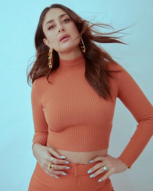 Kareena Kapoor (aka) Kareena Kapur