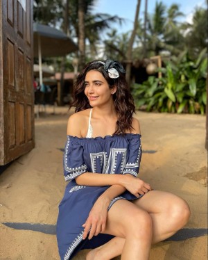 Karishma Tanna (aka) KarishmaTanna