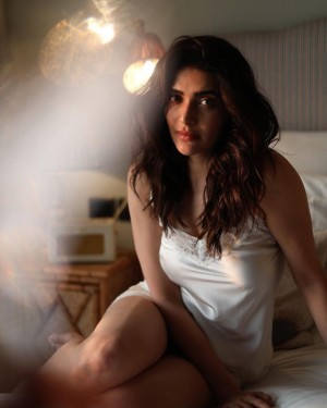 Karishma Tanna (aka) KarishmaTanna