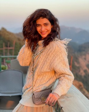 Karishma Tanna (aka) KarishmaTanna