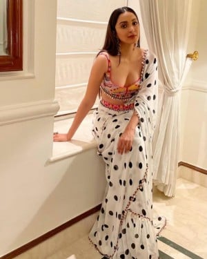 Kiara Advani (aka) Kiara Advanai