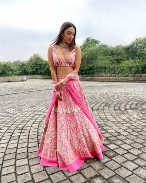 Kiara Advani (aka) Kiara Advanai