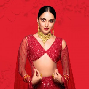 Kiara Advani (aka) Kiara Advanai