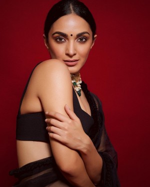 Kiara Advani (aka) Kiara Advanai