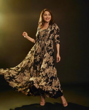 Madhuri Dixit (aka) MadhuriDixit