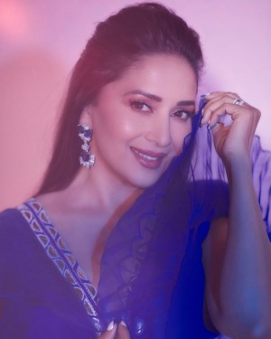 Madhuri Dixit (aka) MadhuriDixit