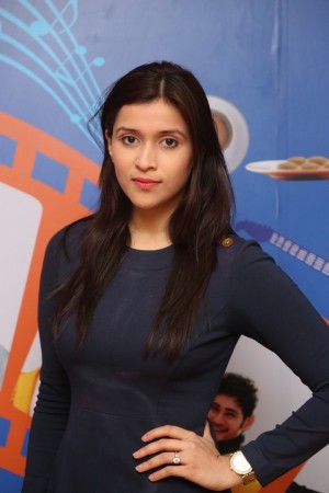 Mannara Chopra (aka) MannaraChopra