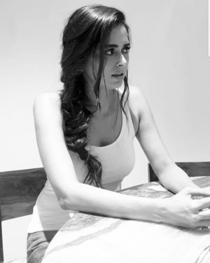 Meenakshi Dixit (aka) MeenakshI