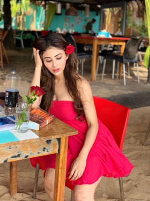 Mouni Roy (aka) MouniRoy