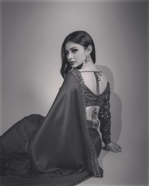 Mouni Roy (aka) MouniRoy