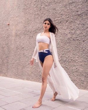 Mouni Roy (aka) MouniRoy