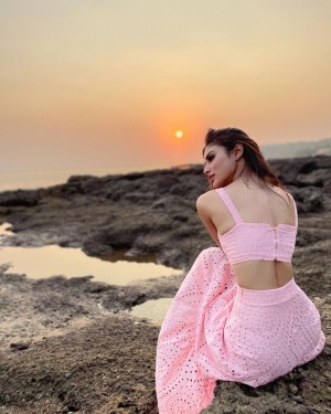 Mouni Roy (aka) MouniRoy