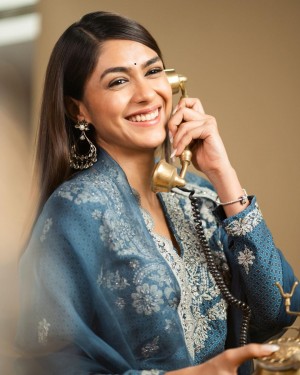 Mrunal Thakur (aka) Mrunal