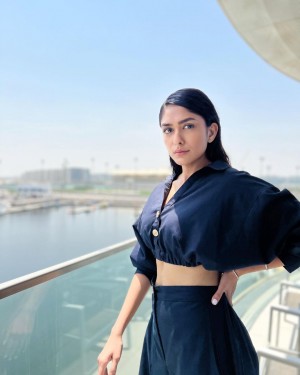 Mrunal Thakur (aka) Mrunal