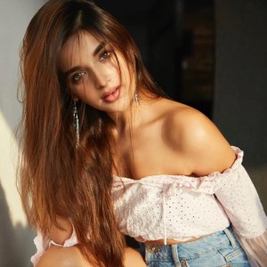 Nidhhi Agerwal (aka) NidhhiAgerwal