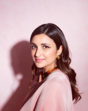 Parineeti Chopra (aka) ParineetiChopra