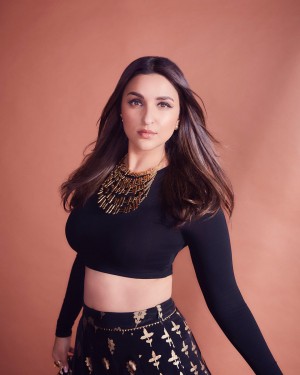 Parineeti Chopra (aka) ParineetiChopra