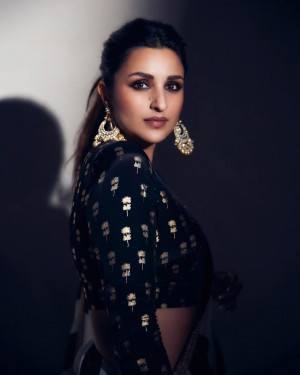 Parineeti Chopra (aka) ParineetiChopra