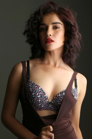 Pia Bajpai (aka) PiaBajpai