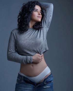 Pia Bajpai (aka) PiaBajpai