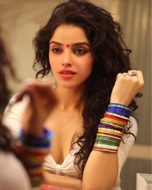 Pia Bajpai (aka) PiaBajpai