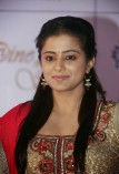 Priyamani (aka) Priya mani