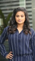 Priyamani (aka) Priya mani