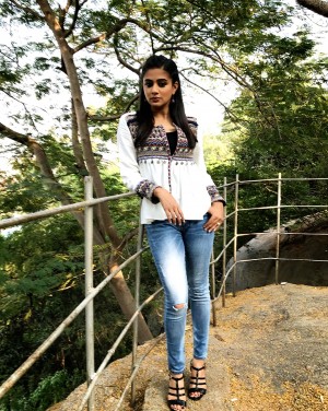 Priyamani (aka) Priya mani