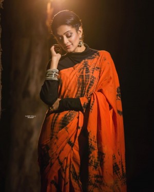 Priyamani (aka) Priya mani