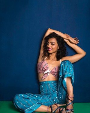 Radhika Apte (aka) RadhikaApte