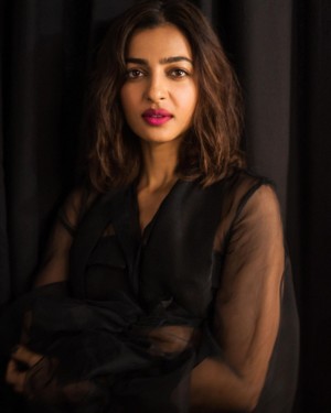 Radhika Apte (aka) RadhikaApte