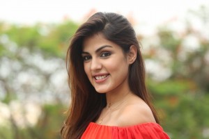 Rhea Chakraborty (aka) RheaChakraborty